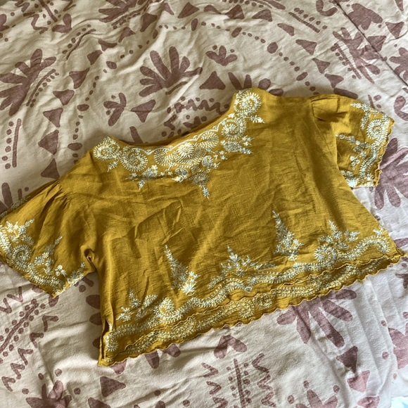 FP Embroidered crop top - Picture 5 of 17